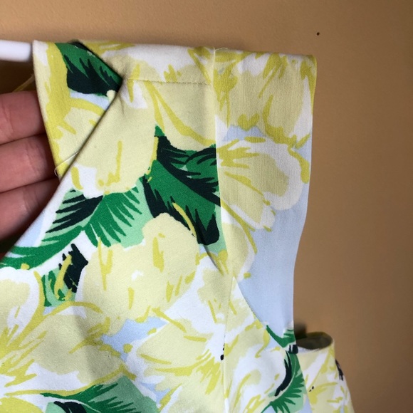 Fitted Spring Dress - Picture 4 of 8